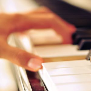 欧美老妇与小伙21P
